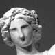 "巴伐利亚女神"像是路德维希Ÿ斯王塔勒尔Ludwig Schwanthaler设计的。约翰巴布迪斯特Ÿ斯迪格麦尔（Johann Baptist Stiglmaier, 1791-1844）和菲迪南德Ÿ米勒（Ferdinand Miller, 1813-1887）浇铸。