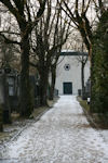 Jüdischer Friedhof an der Haunstetterstraße, Blick auf das moderne Taharahaus. Foto: Wolfgang Mair Abersee