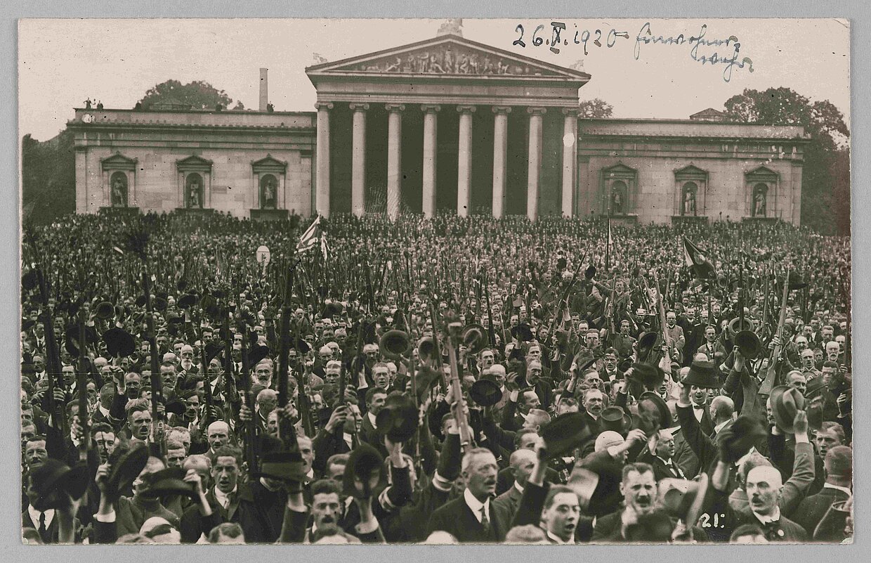 Eröffnung des ersten Landesschießens der bayerischen Einwohnerwehren am 26. September 1920 © Haus der Bayerischen Geschichte 