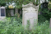 Jüdischer Friedhof Kriegshaber/Augsburg; Grabstein mit deutscher und hebräischer Inschrift. Foto: Eva Mair Abersee, 2007