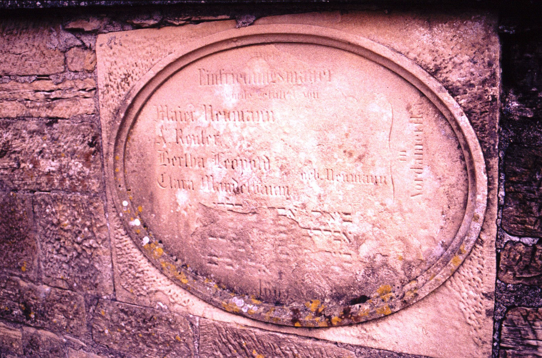 Jüdischer Friedhof Sulzdorf a. d. Lederhecke, März 2010 (Foto: Kreisheimatpfleger Reinhold Albert, Sulzdorf)