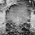 Jüdischer Friedhof Laudenbach, Grab von Esther Si(e)gel, geb. Weikersheimer  (geb. 1787 in Th�ngen bei Stetten, gest. 5. Juni 1869 in Th�ngen; Urgro�mutter von Rechtsanwalt Michael Siegel, München); die Fotografie stellte dankenswerterweise H. Peter Sinclair, London, zur Verfügung.